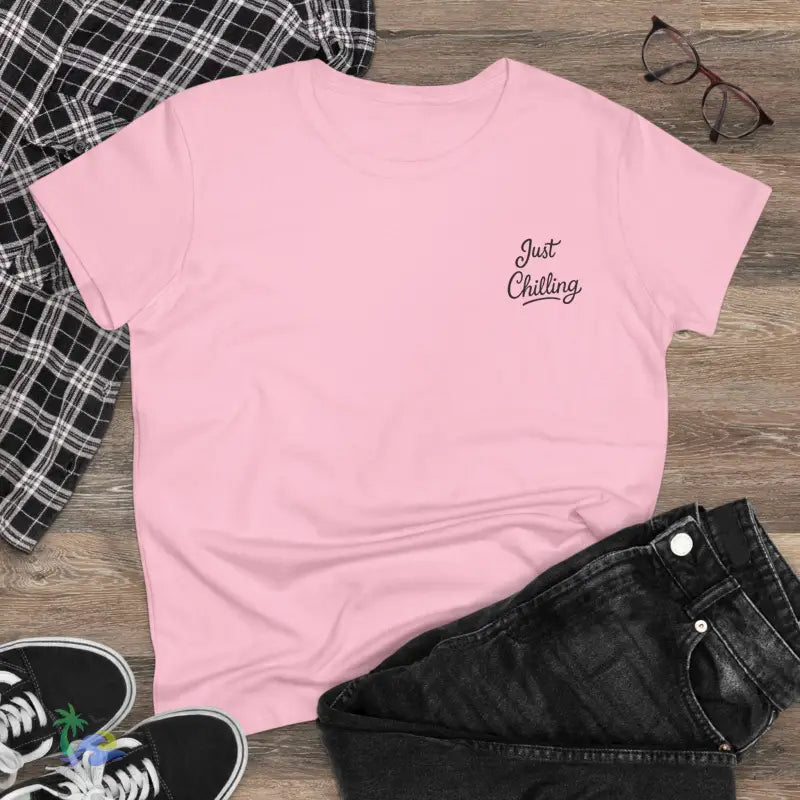 Pink ’Just Chilling’ t-shirt.