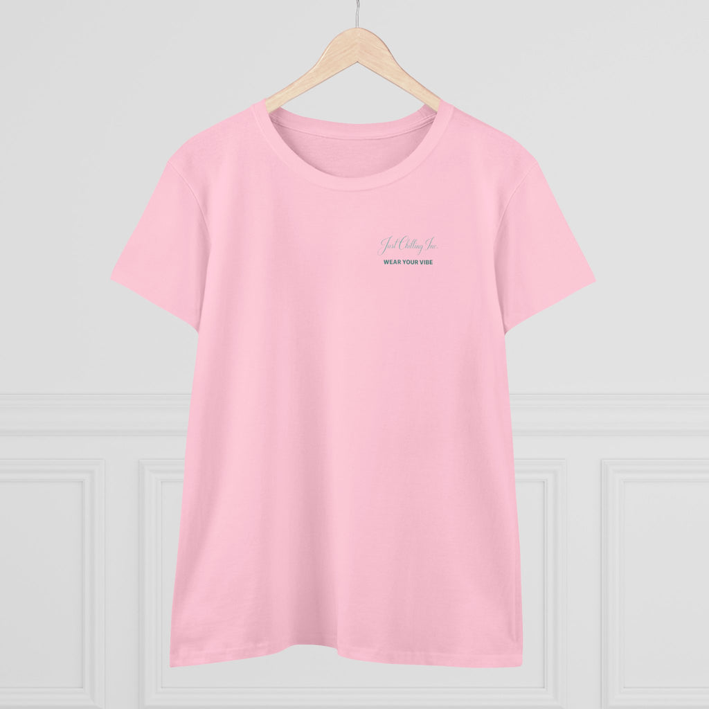 Delaware Just Chilling Tee, Summer Vibes Shirt, Beach Lover Gift, Casual Comfort Top, Vacation Outfit Essential, Fun Graphic T-Shirt