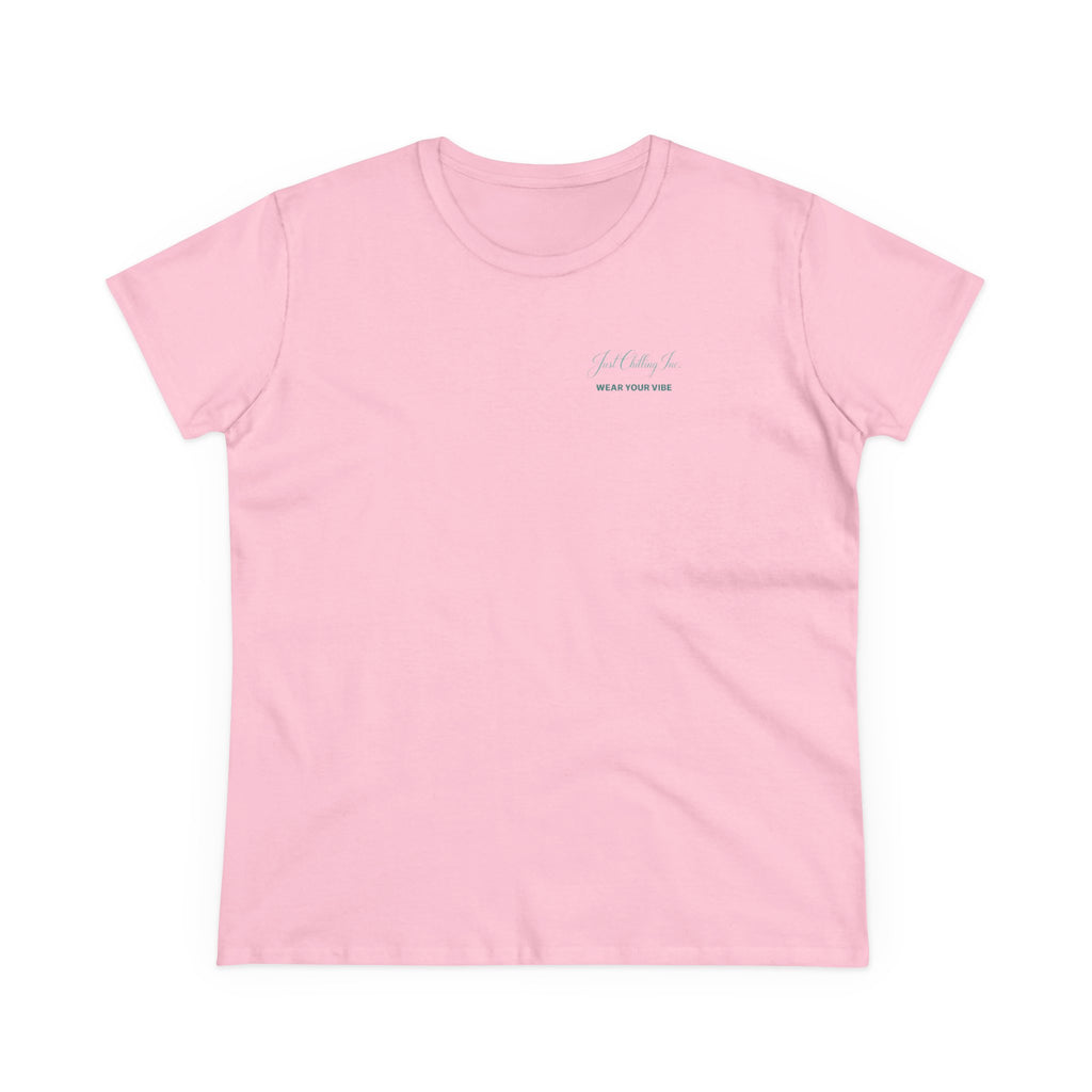 Delaware Just Chilling Tee, Summer Vibes Shirt, Beach Lover Gift, Casual Comfort Top, Vacation Outfit Essential, Fun Graphic T-Shirt