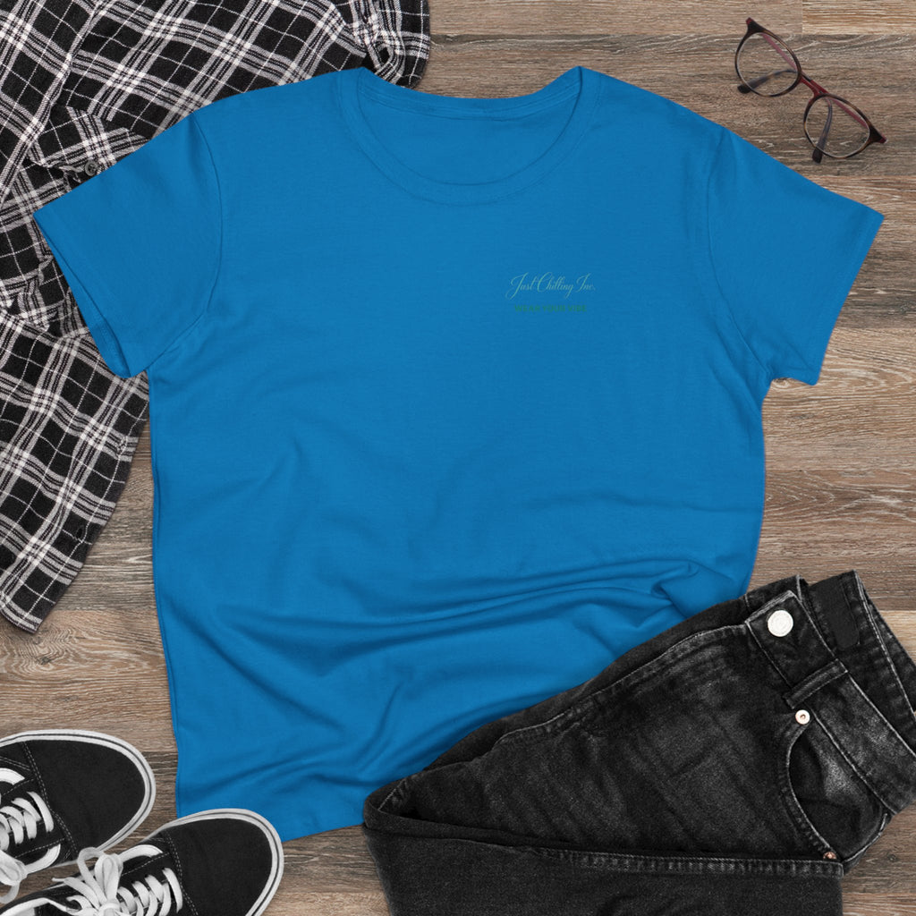 Delaware Just Chilling Tee, Summer Vibes Shirt, Beach Lover Gift, Casual Comfort Top, Vacation Outfit Essential, Fun Graphic T-Shirt