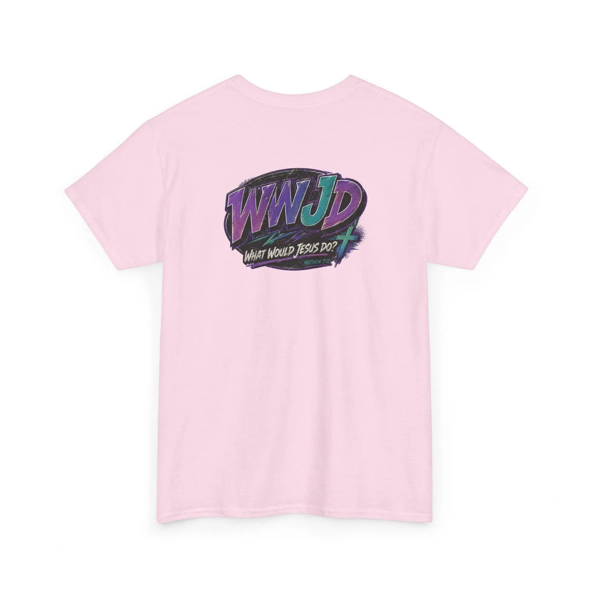 Camiseta rosa claro de algodón Just Chilling Shop con gráfico retro 90s WWJD en la espalda en púrpura y turquesa.