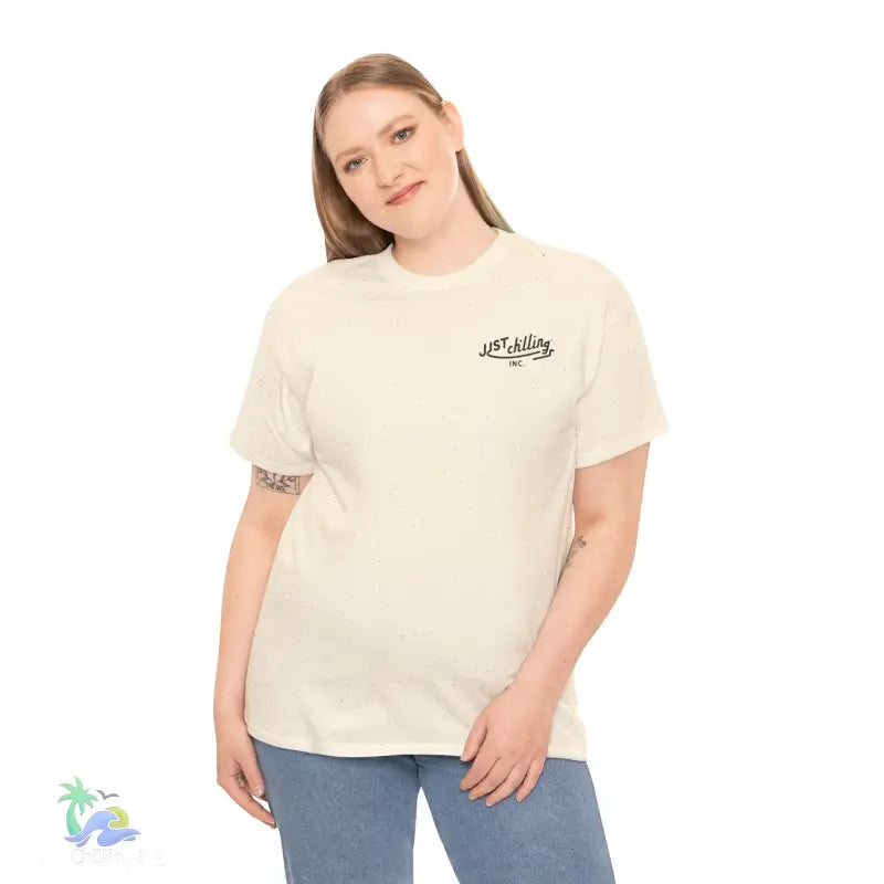 Cream-colored t-shirt.